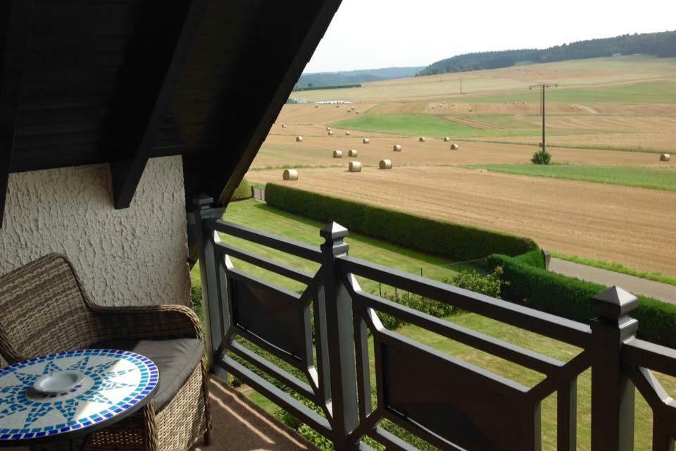 Haus Diana Bed and Breakfast Dottingen  Exteriör bild